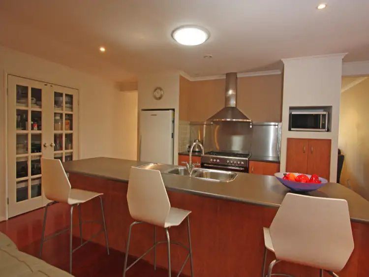 34 SANTA ISOBEL BVD, Pacific Pines QLD 4211