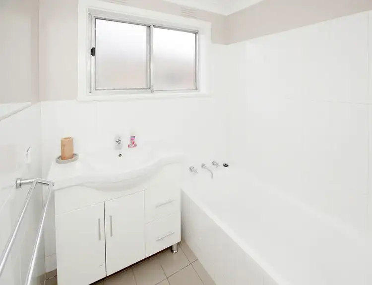 Sixth view of Homely house listing, 9 Geneva Crescent, Lake Albert NSW 2650