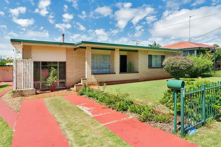 72 Debra St, Centenary Heights QLD 4350