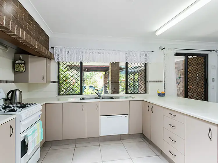Fifth view of Homely house listing, 4 Yeeda Court, Shailer Park QLD 4128