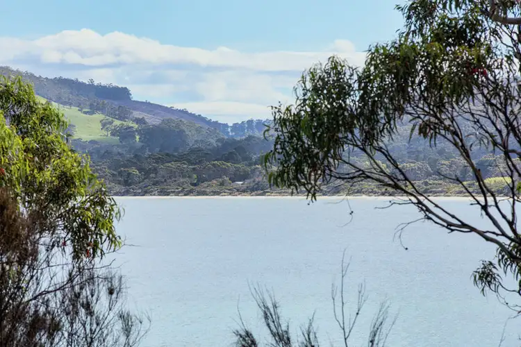 389 White Beach Road, White Beach TAS 7184