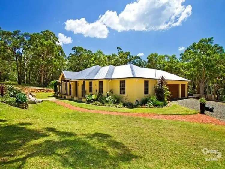 6 Simmons Close, Wyee Point NSW 2259