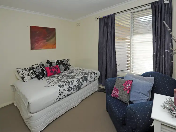 Fifth view of Homely villa listing, 2/3 Raeburn Street, Pascoe Vale VIC 3044