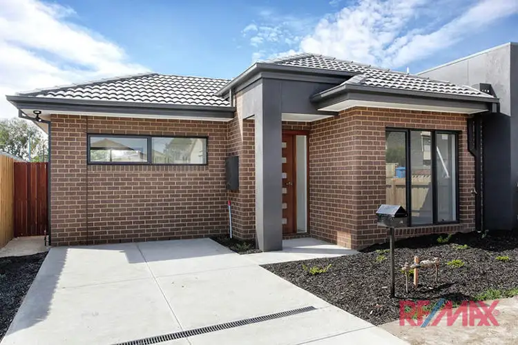10 Stenocarpus Drive, Doveton VIC 3177