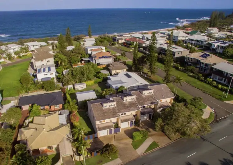 2/11 William Street, Shelly Beach QLD 4551