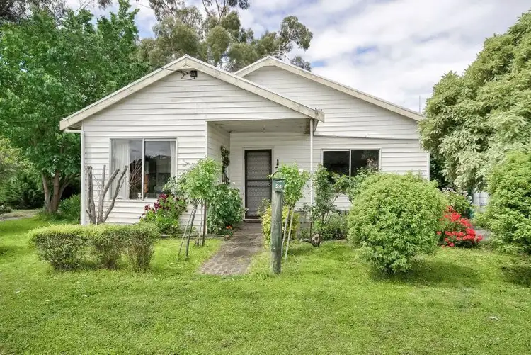 25 Jackson Street, Winchelsea VIC 3241