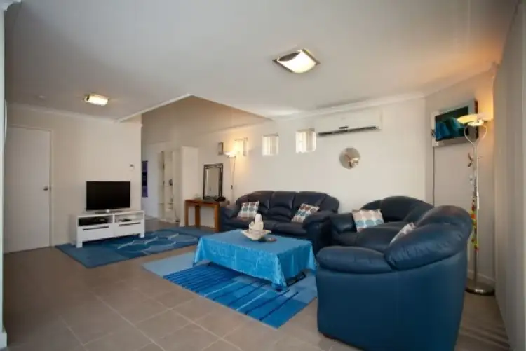 Sixth view of Homely townhouse listing, 10 Midvale Place, Midvale WA 6056