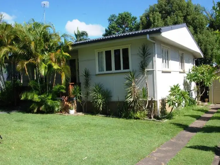 5 Mole Avenue, Southport QLD 4215