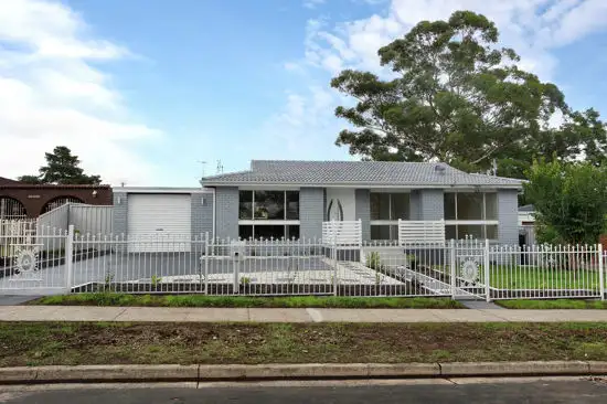 14 Willyama Street, Dharruk NSW 2770