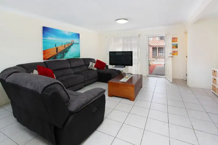 Fourth view of Homely townhouse listing, 5/130 Reservoir Road, Blacktown NSW 2148