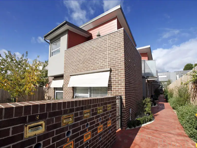Main view of Homely townhouse listing, 2/4 Mitchell St, Brunswick VIC 3056