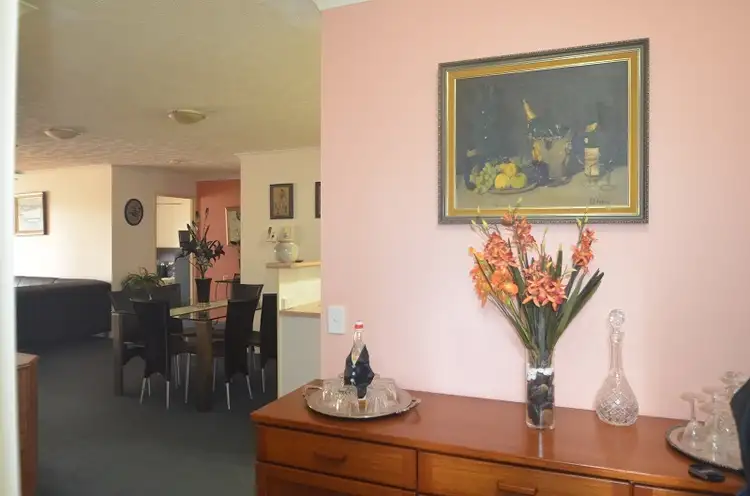36 Alexandra Avenue, Mermaid Beach QLD 4218