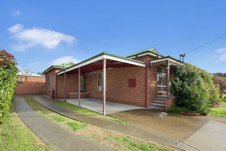 Second view of Homely house listing, 8 Leonora Crescent, Tamworth NSW 2340