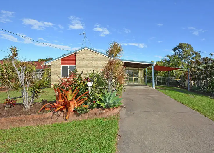 17 Poinciana Cres, Kawungan QLD 4655