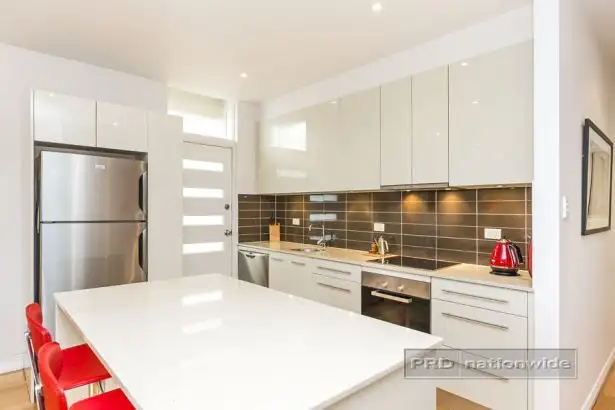 Sixth view of Homely house listing, 2/10 Hillview Crescent, The Hill NSW 2300