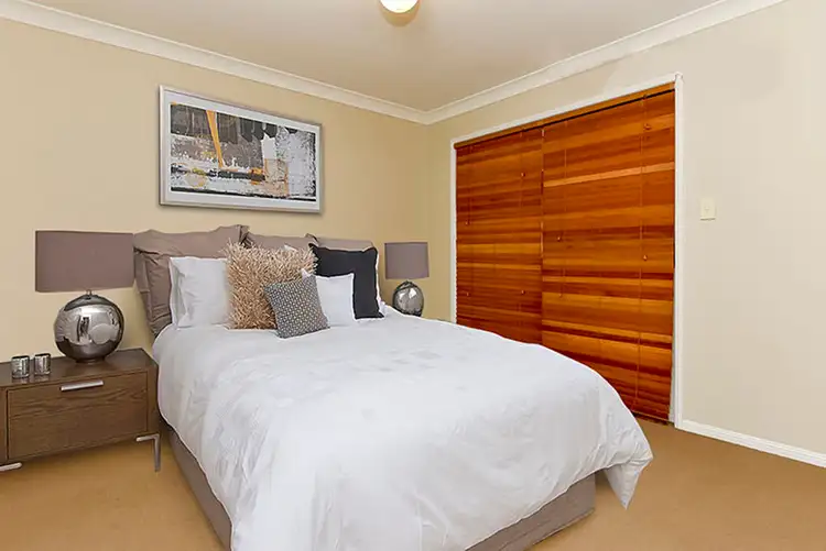 Sixth view of Homely unit listing, Unit 4/11 Meadow Place, Middle Park QLD 4074