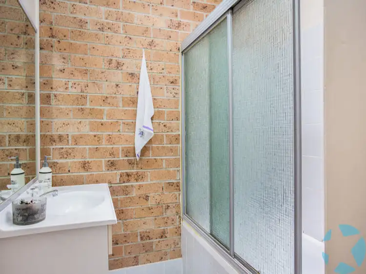 Fourth view of Homely house listing, 2/60 Fenton Crescent, Minto NSW 2566