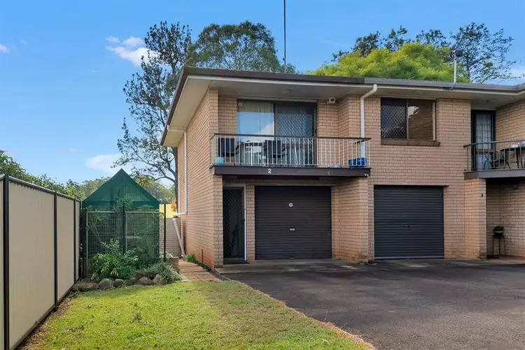 2/9 Margot Ct, Harlaxton QLD 4350