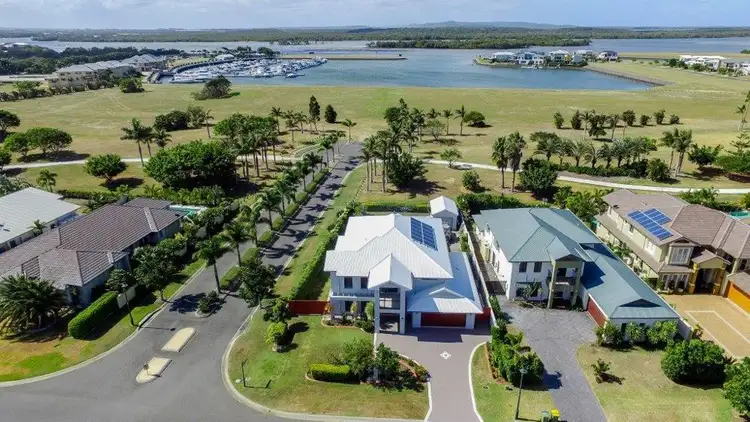 16 Marina Parade, Jacobs Well QLD 4208