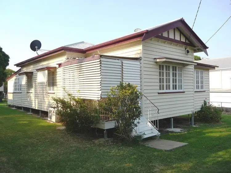 10 Foote Street, Newtown QLD 4305