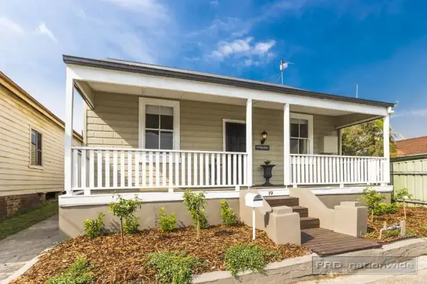 19 Elizabeth Street, Tighes Hill NSW 2297
