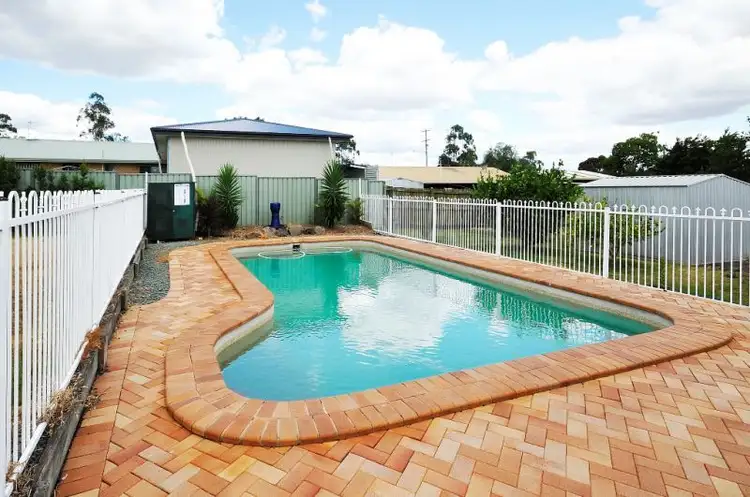 15 Handley Drive, Westbrook QLD 4350