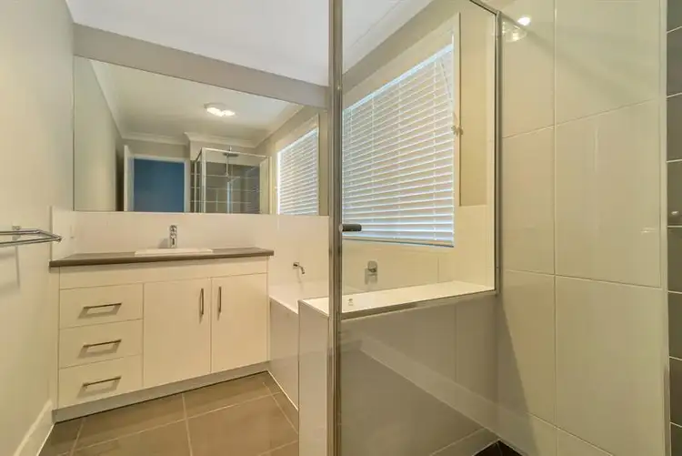 Fifth view of Homely unit listing, 4/19 Sandalwood Dr, Glenvale QLD 4350