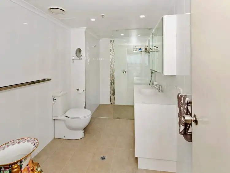 Fifth view of Homely apartment listing, 29/11-17 Hughes Avenue, Main Beach QLD 4217