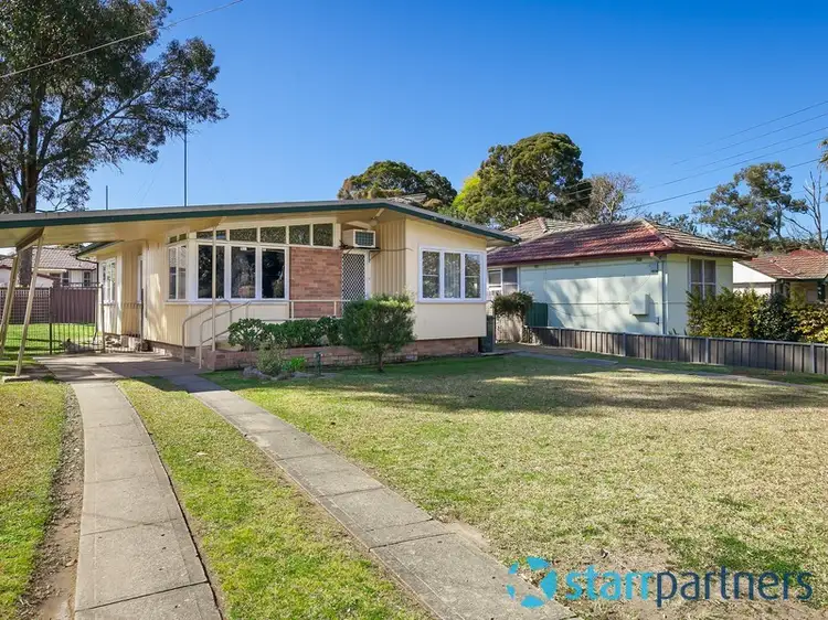 17 Luzon Avenue, Lethbridge Park NSW 2770