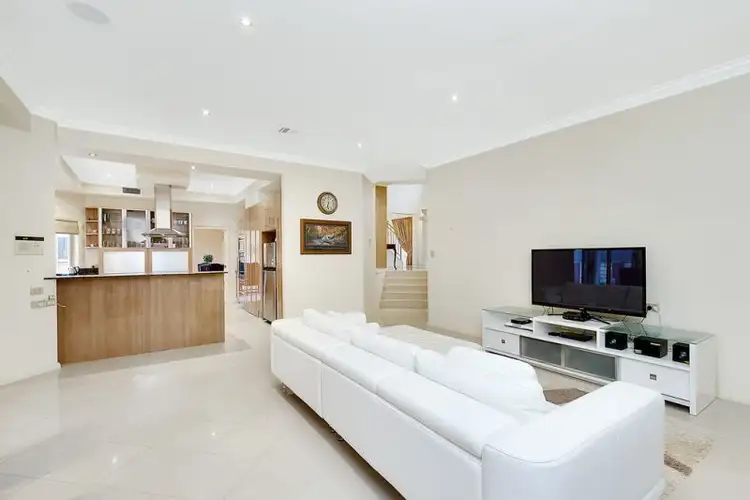 Fifth view of Homely house listing, 15 Pipersbrook Crescent, Bella Vista NSW 2153