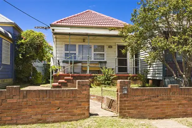 114 Fullerton St, Stockton NSW 2295