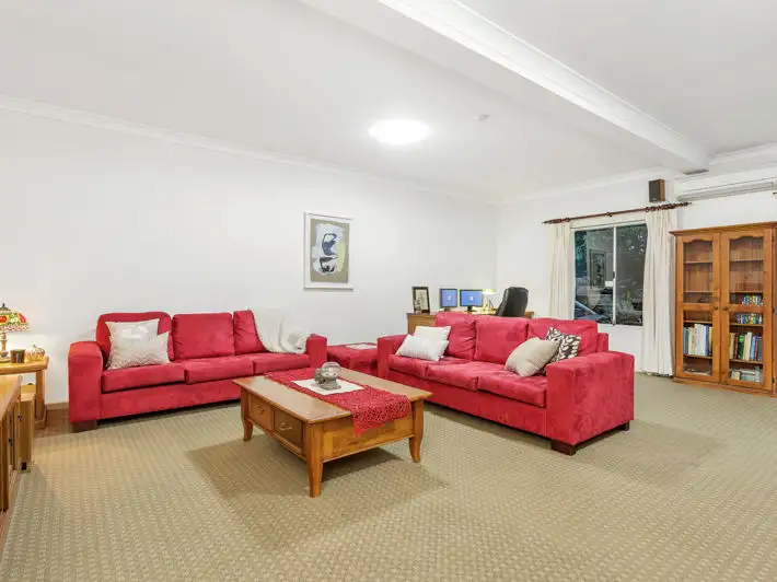 Fifth view of Homely house listing, 4 Glenvale Close, West Pennant Hills NSW 2125