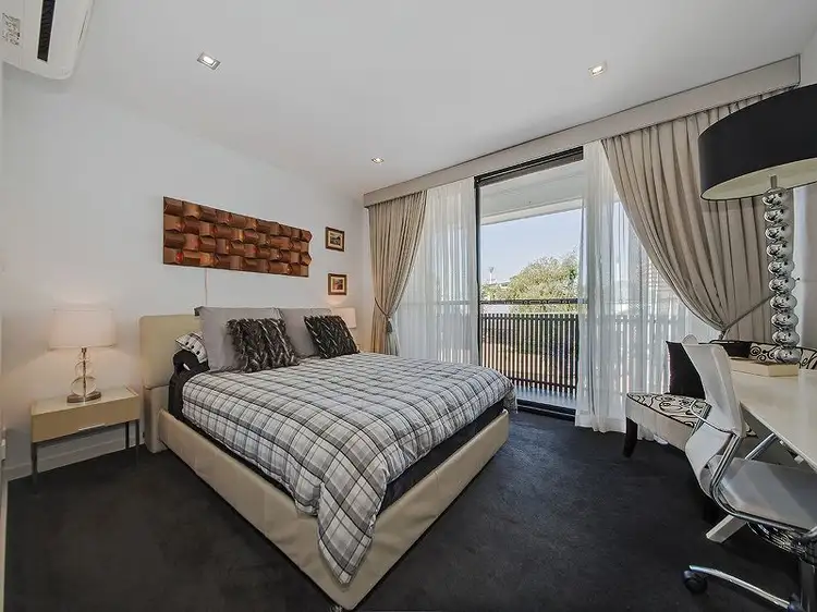 Fifth view of Homely house listing, 3/78 BROMLEY ST, Kangaroo Point QLD 4169
