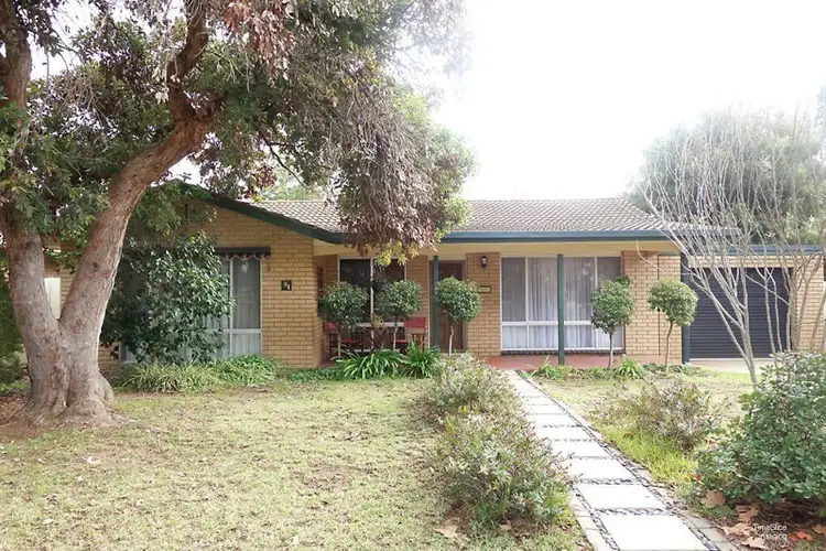 94 Jasmin Crescent, Lake Albert NSW 2650