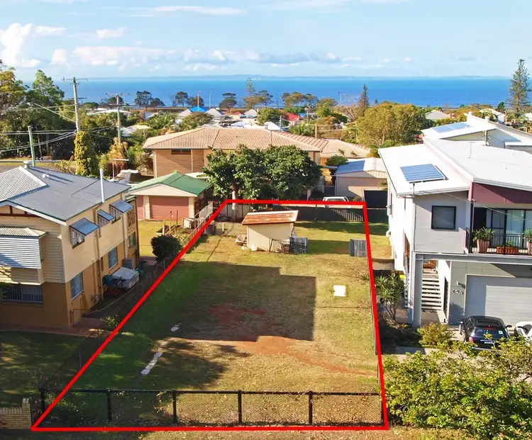195 Brighton Road, Sandgate QLD 4017