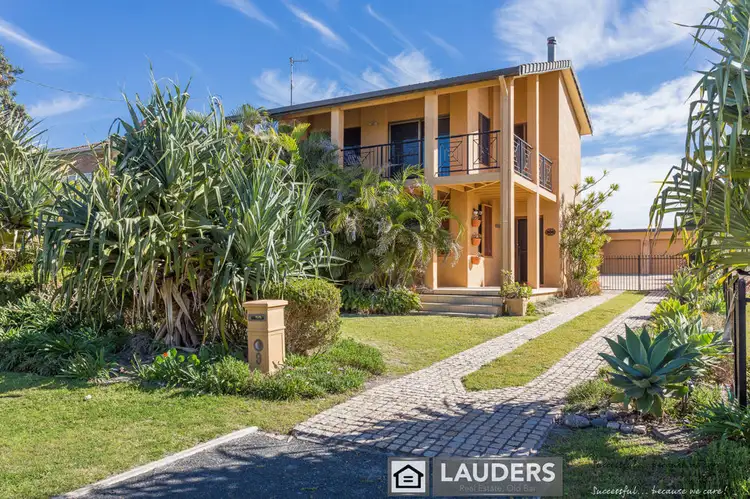 9 Lewis Street, Old Bar NSW 2430