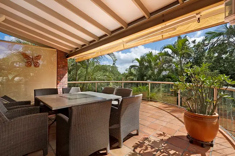 2 Logan Court, Mount Ommaney QLD 4074