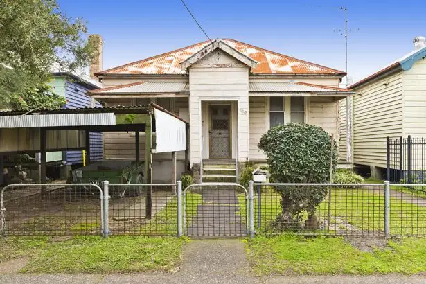 110 Dumaresq Street, Hamilton NSW 2303