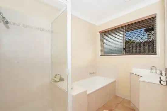 Sixth view of Homely house listing, 27 Merrilane Crescent, Merrimac QLD 4226