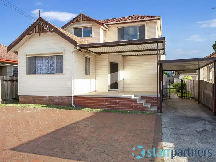 32 Oxford St, Guildford NSW 2161