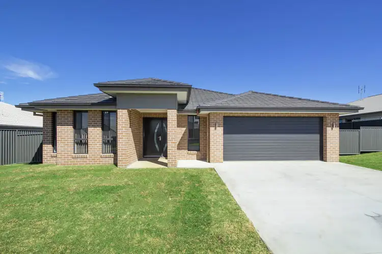 4 Kingham Street, Tamworth NSW 2340