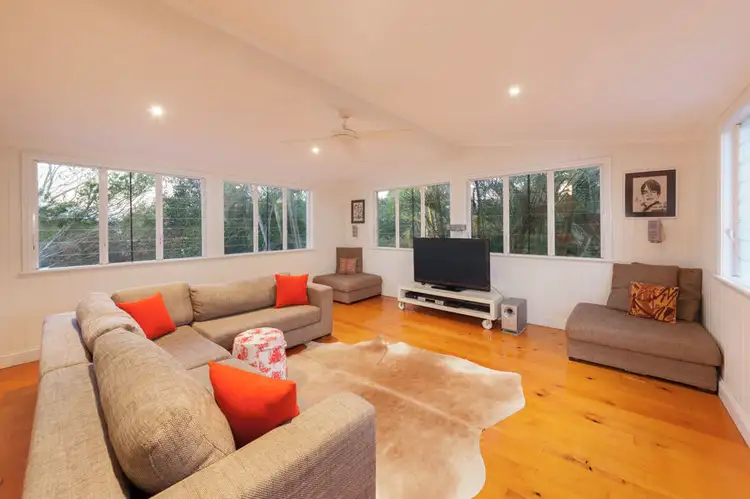 72 Hall Avenue, Corinda QLD 4075