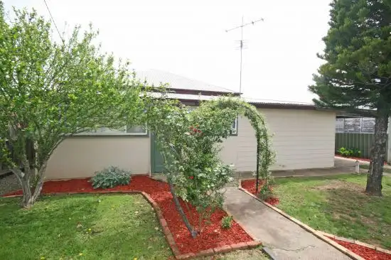 6 Lydia Street, Tamworth NSW 2340