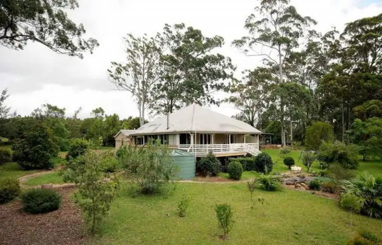 111 Hampton Road, Hampton QLD 4352