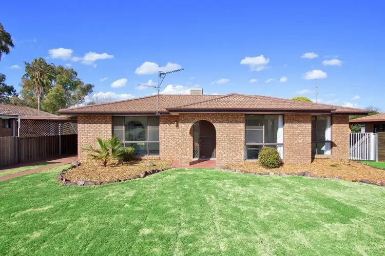34 Mullumbimby Close, Tamworth NSW 2340
