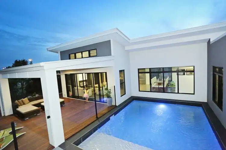 35 Blue Fin Circuit, Mountain Creek QLD 4557