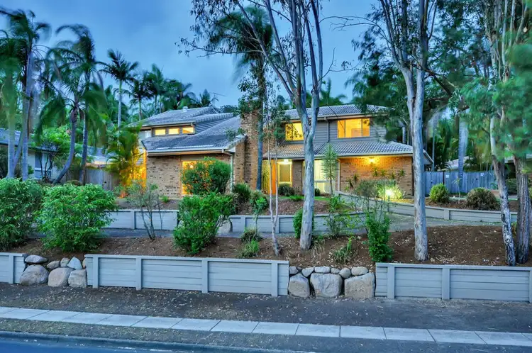 9 Westlake Drive, Mount Ommaney QLD 4074