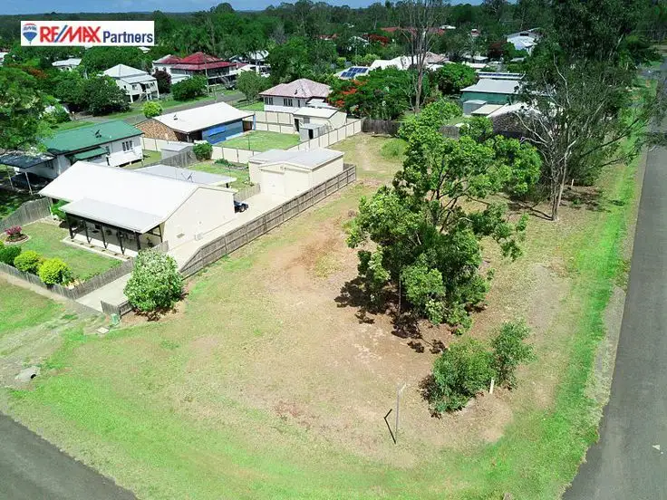42 James Street, Howard QLD 4659
