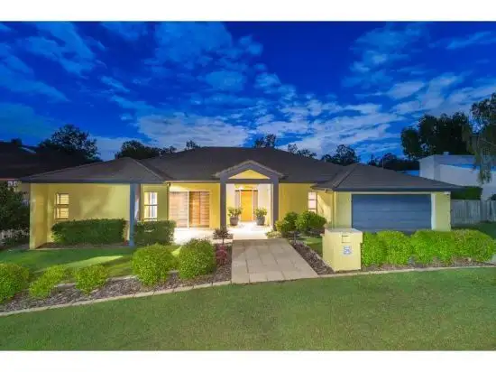 28 Boyd Terrace, Brookfield QLD 4069