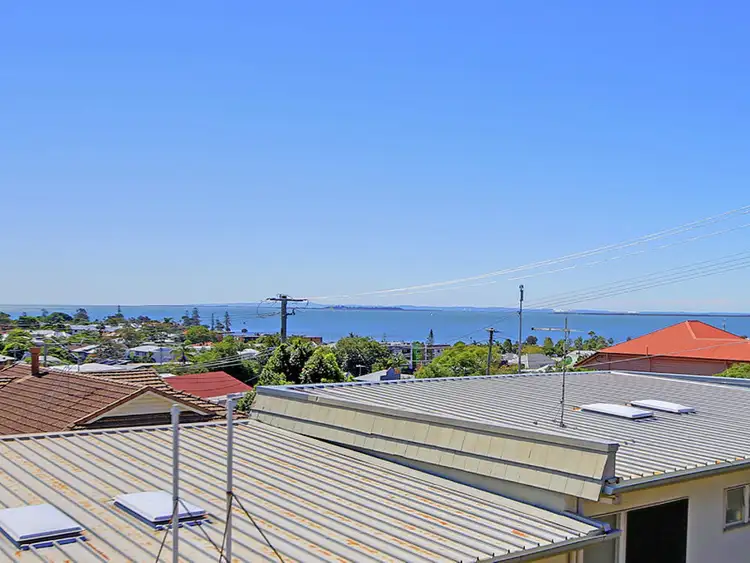 Sixth view of Homely unit listing, 5/11 Arnold Street, Manly QLD 4179